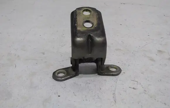 Nissan X-Trail T30 Front door lower hinge 