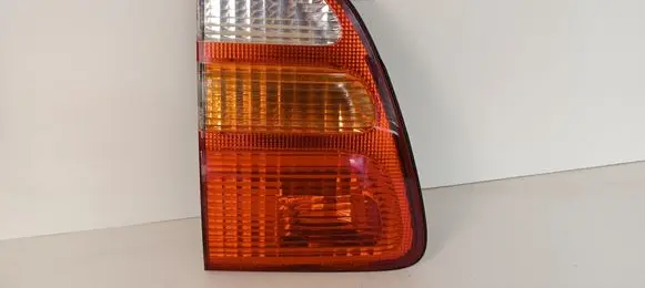 Tailgate rear/tail lights