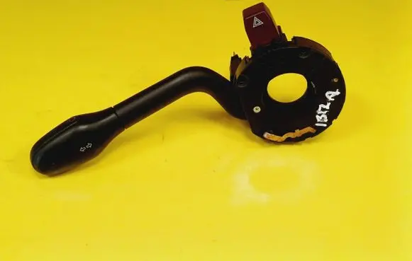 Seat Ibiza II (6k) Indicator stalk QC88002