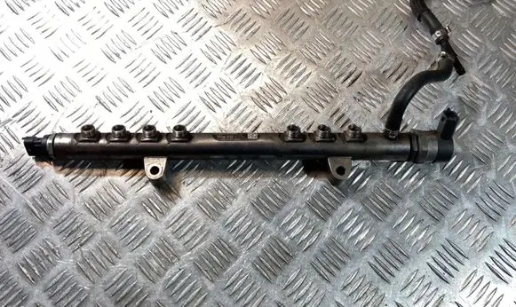 Volvo V70 Fuel main line pipe 30777759 31216313