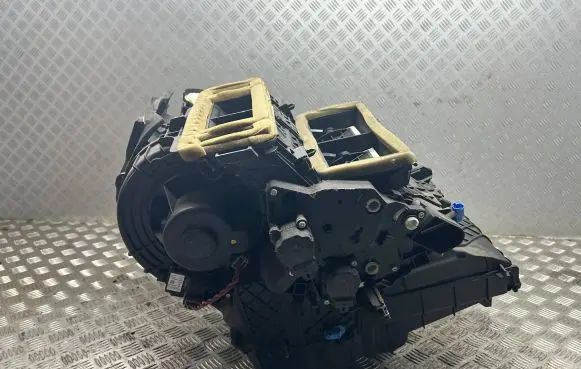 Ford Focus Interior heater climate box assembly BV6N19B555LE