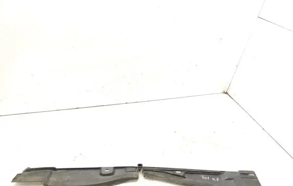 Renault Laguna III Fender end trim 668630011R