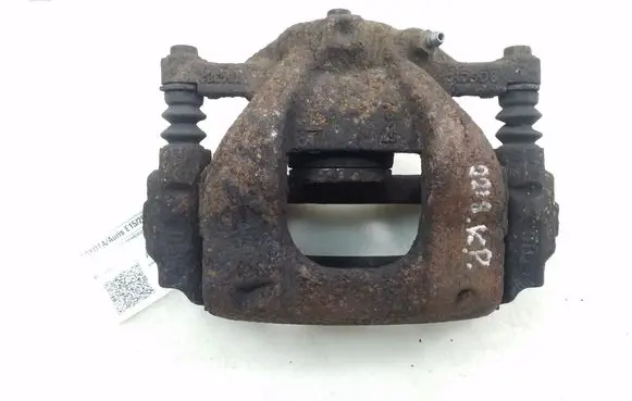 Toyota Auris 150 Front brake caliper 4775002360
