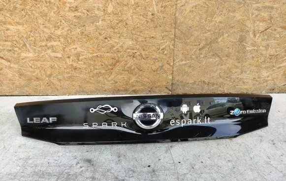 Nissan Leaf II (ZE1) Tailgate trim 908105SH0A TPD0835