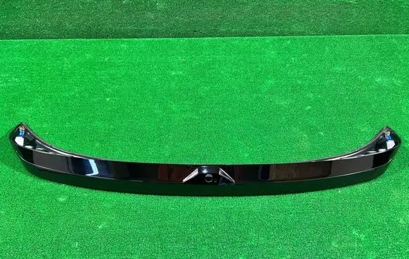 BMW X2 U10 Rear window tailgate spoiler 5A6EA20