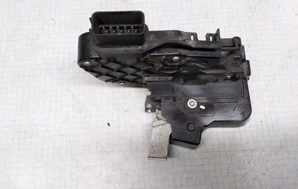 Ford Focus Rear door lock 4M5AR26413EC