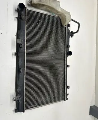 Subaru Impreza IV Coolant radiator
