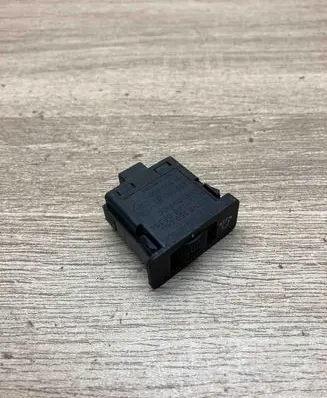 BMW 5 E39 Headlight level height control switch 8360460