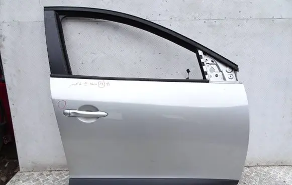Renault Megane III Front door