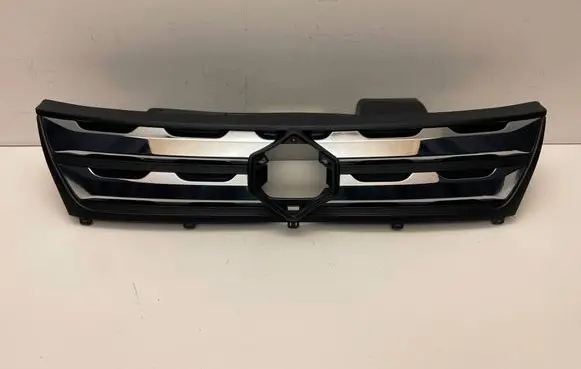 Suzuki Vitara (LY) Front bumper upper radiator grill 7212154P0