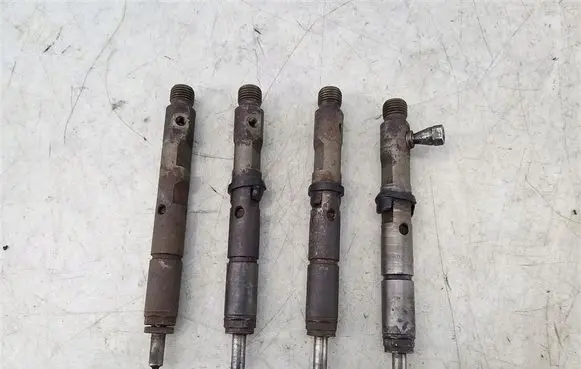 Volkswagen II LT Fuel injectors set 0432193731