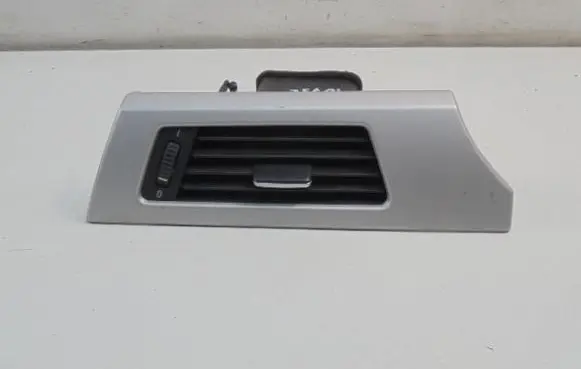 BMW 7 F01 F02 F03 F04 Dash center air vent grill 9130459