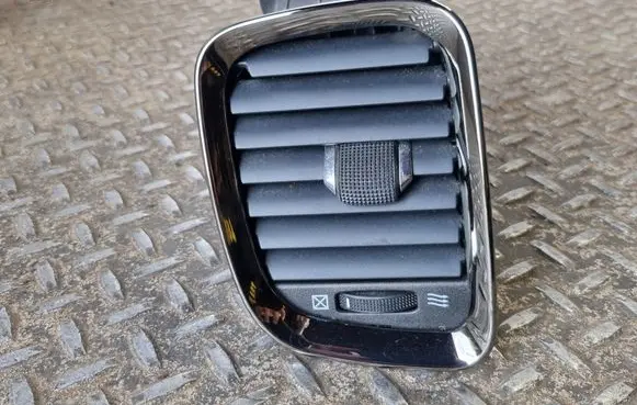 Dodge Durango III Dashboard side air vent grill/cover trim X90017100ZC
