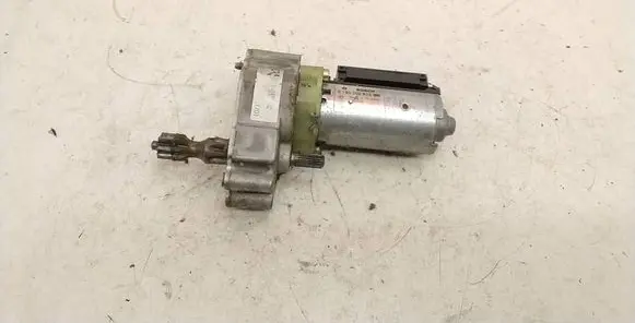 BMW 5 E39 Seat adjustment motor 8352192 0130002503
