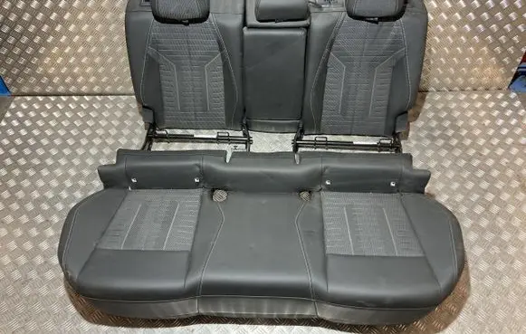Peugeot 3008 III Second row seats PK21246