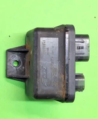 Opel Combo D Glow plug pre-heat relay 5522984