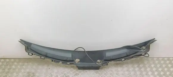Mercedes-Benz ML W166 Wiper trim A1668300028