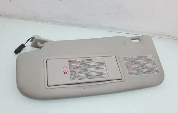 Nissan Qashqai+2 Sun visor