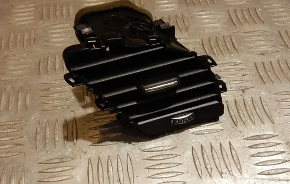 Audi A5 8T 8F Dashboard side air vent grill/cover trim 8T2820902K 4462