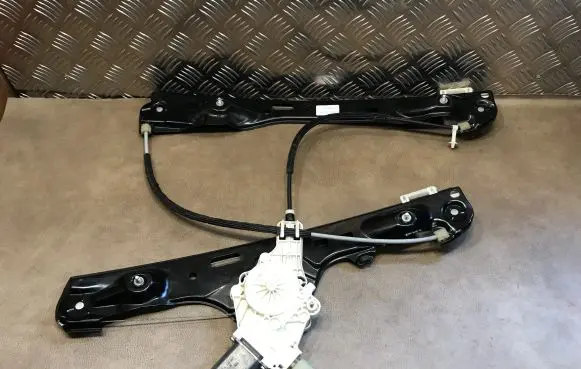 BMW 3 E90 E91 Front door electric window regulator 6927027