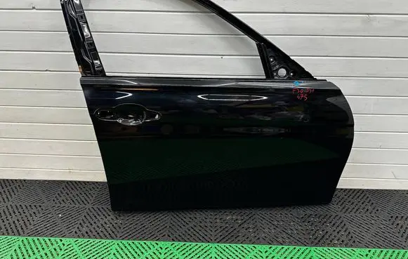BMW 3 F30 F35 F31 Front door 8744107