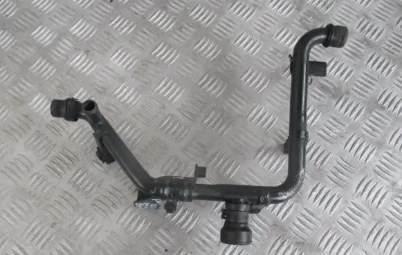 Audi A4 S4 B6 8E 8H Engine coolant pipe/hose