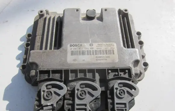 Renault Megane II Engine control unit/module 8200391966 0281011549 8200370779