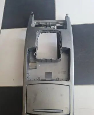 Cup holder front