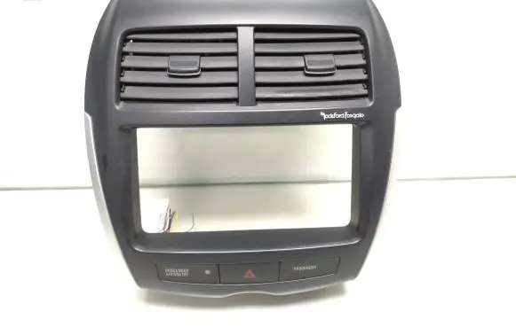 Dash center air vent grill