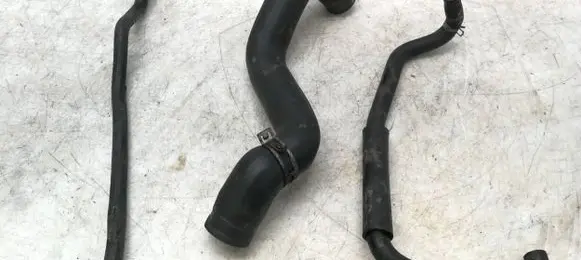 Nissan Pathfinder R51 Engine coolant pipe/hose