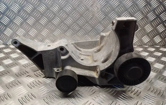 BMW 1 E81 E87 Generator/alternator bracket 7802639 13992010