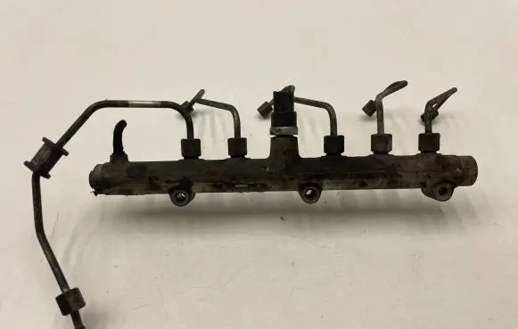KIA Sorento Fuel main line pipe 314004A010 6920291 0445214061