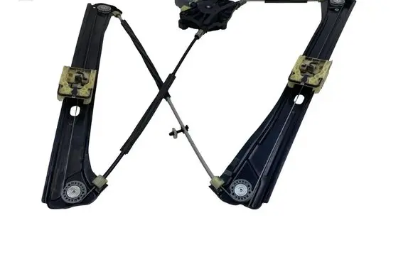 Volkswagen Tiguan Front door window regulator motor 5Q0959802B 5NA837461