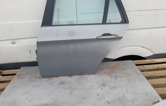 BMW 3 E90 E91 Rear door 35B1