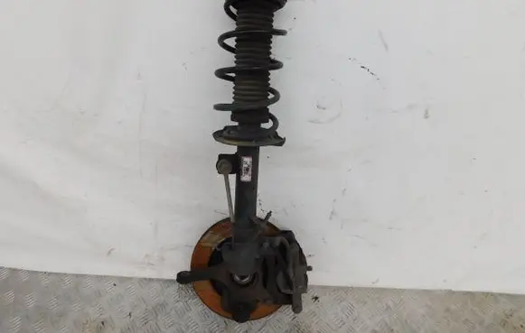 Suzuki Swift II Front wheel hub spindle knuckle