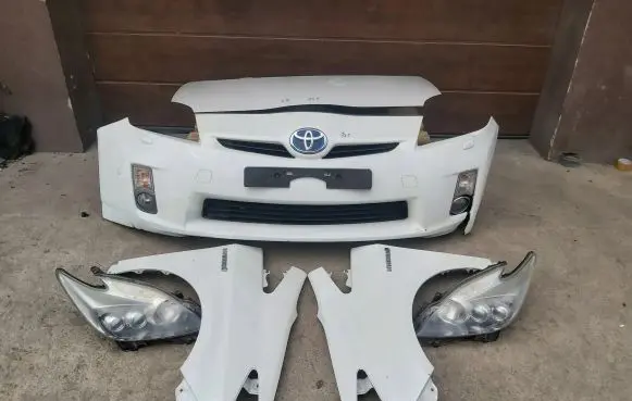 Toyota Prius (XW30) Front piece kit 