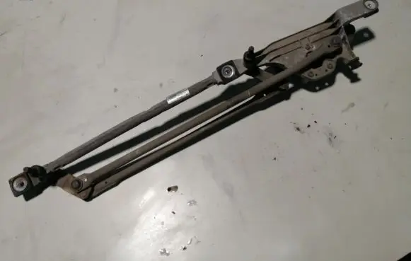 Front wiper linkage and motor