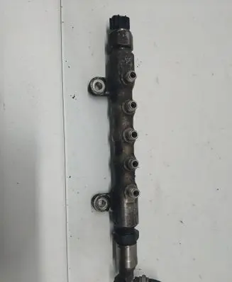 Fuel main line pipe
