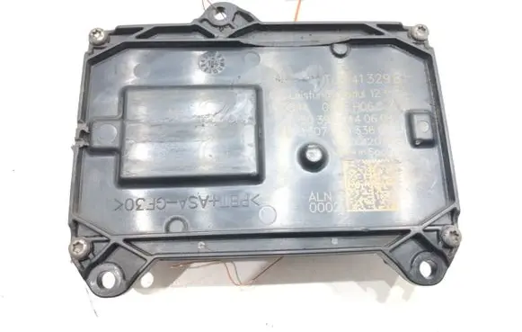 Skoda Octavia Mk3 (5E) Voltage converter/converter module 1T0941329B