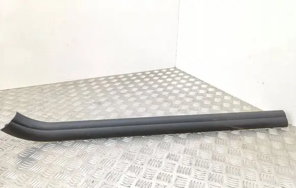 Front sill trim cover