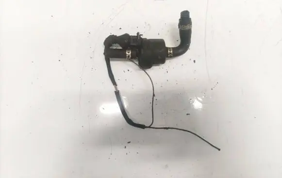 Audi A4 S4 B5 8D Valve vacuum 058133459 pxo421159-09