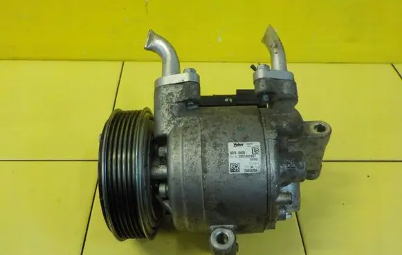 Toyota Aygo AB40 Air conditioning (A/C) compressor (pump) 883100H030
