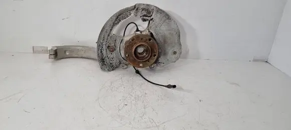 BMW X5 F15 Front wheel hub 6869870 31216869870 77377317