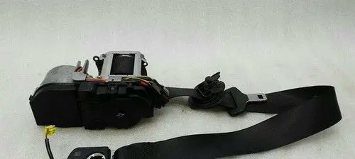 Mercedes-Benz S W221 Front seatbelt A2218605485