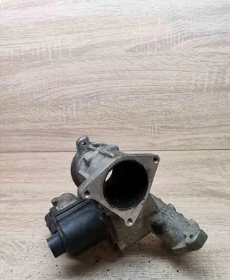 Volkswagen Caddy EGR valve 03G129637A