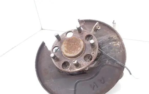 Honda Civic Rear wheel hub spindle/knuckle 