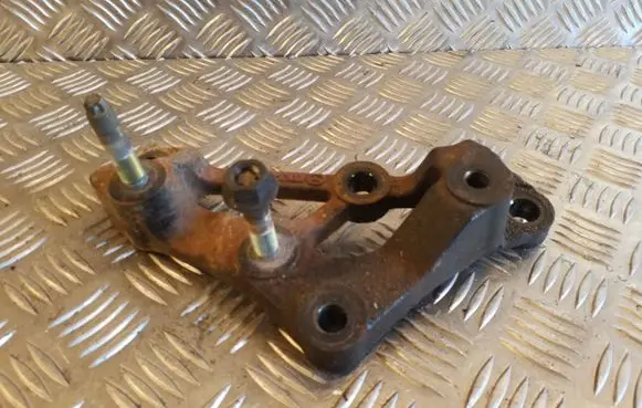 Mazda CX-7 Gearbox mounting bracket 39820