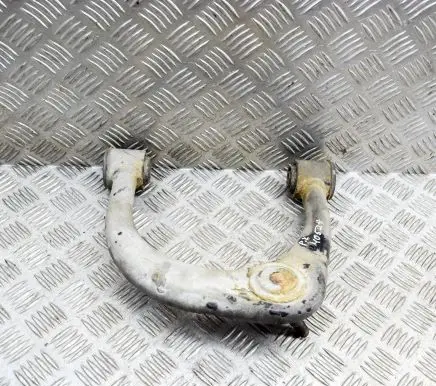 Toyota Land Cruiser (BJ70) Front lower control arm/wishbone 4863060040