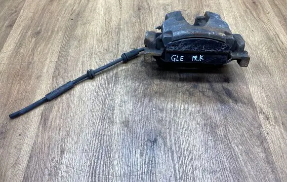 Mercedes-Benz GLE (W166 - C292) Front brake caliper 7025 4895 0328