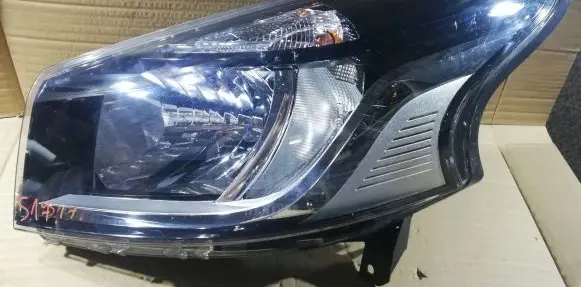 Renault Trafic III (X82) Headlight/headlamp 260607934R